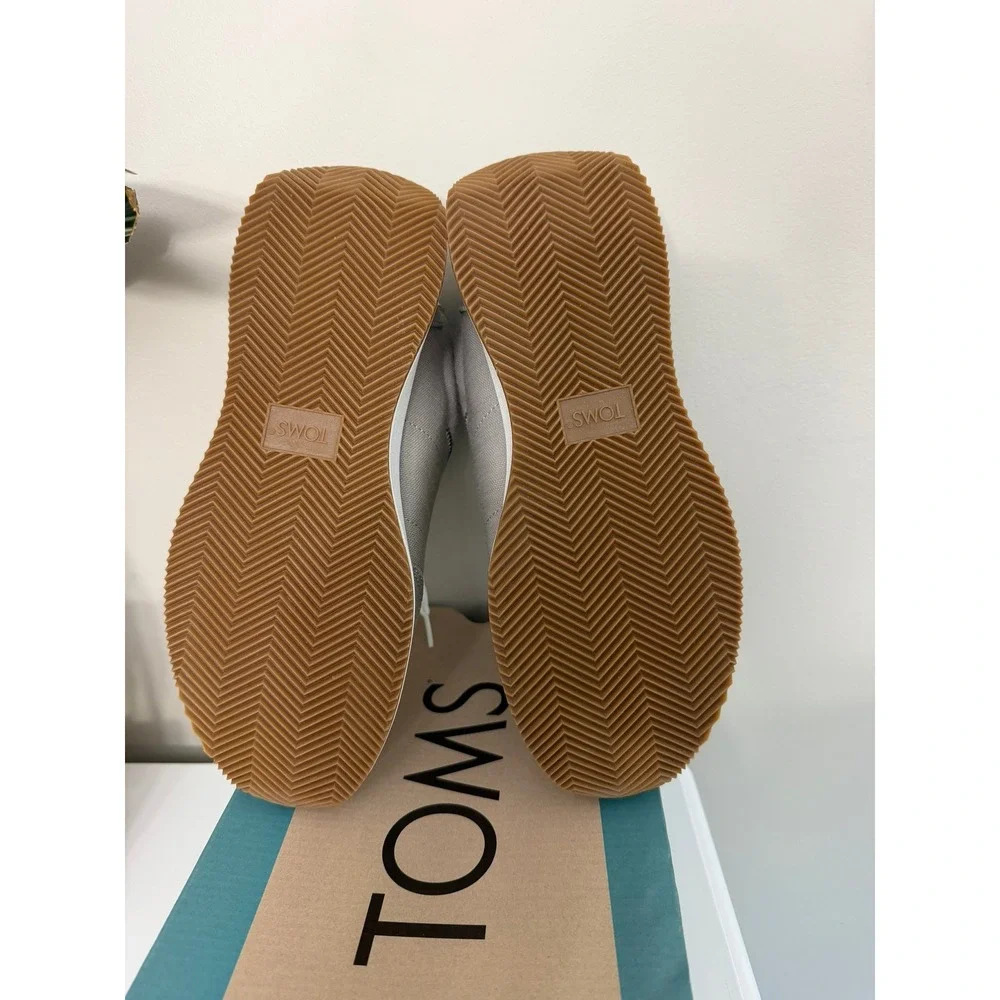 Toms brand model